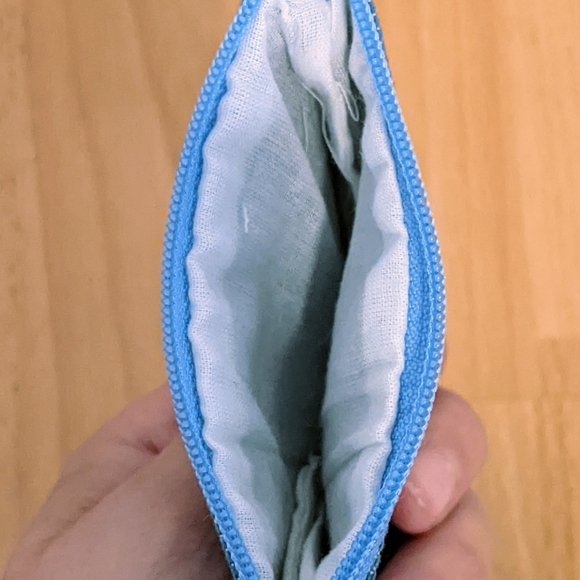 Pocket Money Change Pouch - Picture 2 of 2